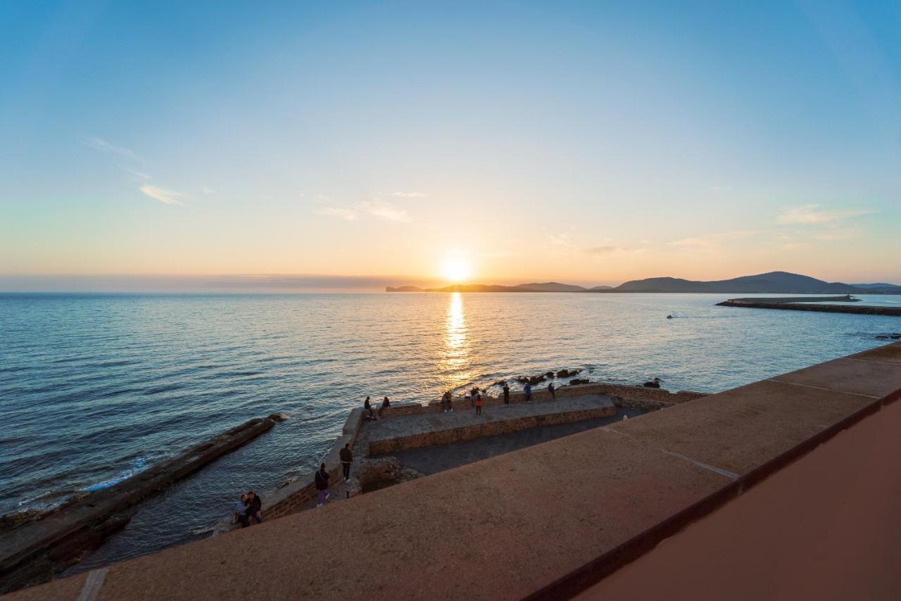 Sea Front Terrace Marco Polo Apartment Alghero Exterior photo